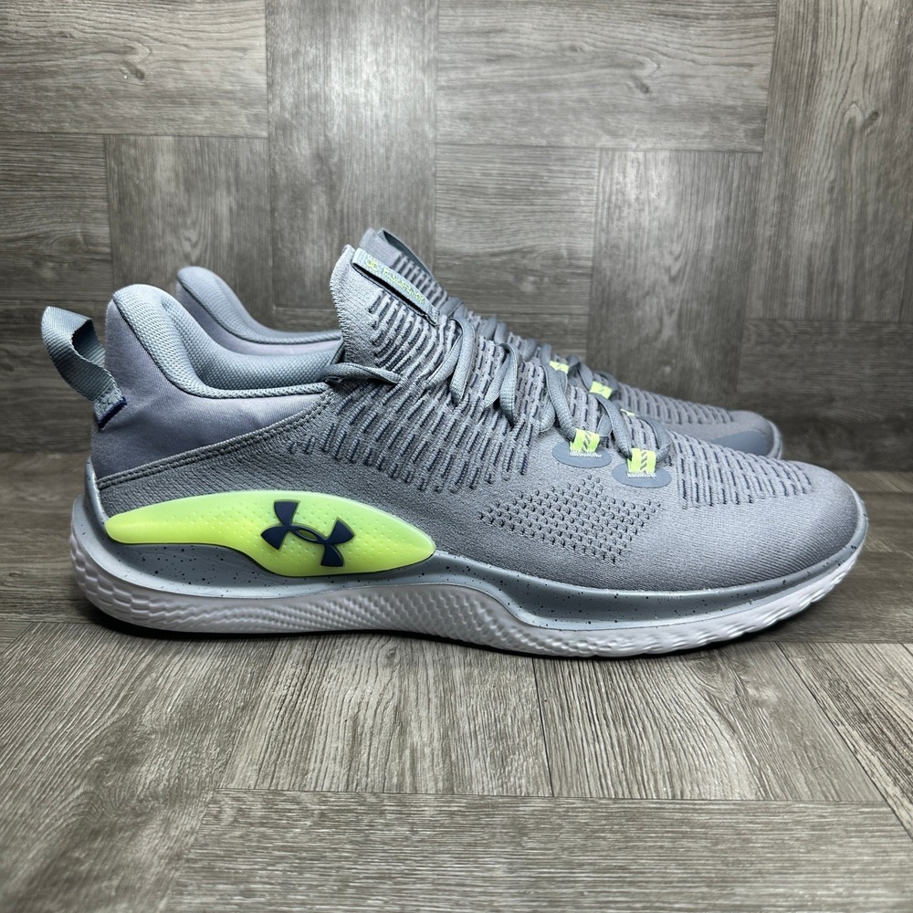Under Armour Flow Dynamic IntelliKnit Titan Grey Mens 15 NEW 3027177-102